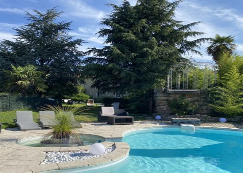 DETENTE ET CALME HOTEL RESTAURANT LA ROSELIERE DETENTE ET CALME HOTEL RESTAURANT LA ROSELIERE